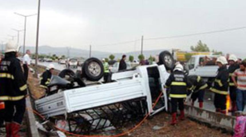 Piknik d&ouml;n&uuml;ş&uuml; facia; 2 &ouml;l&uuml;, 6 yaralı