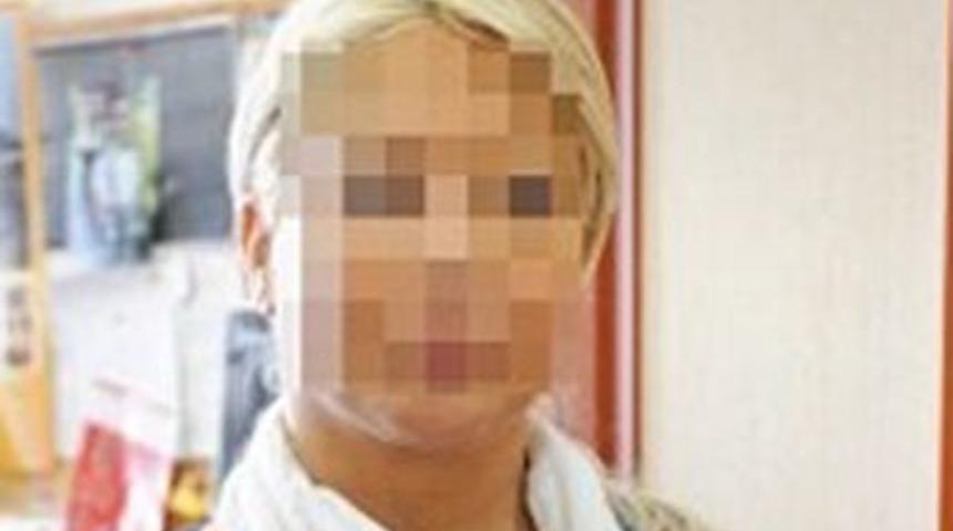 Papaz b&uuml;y&uuml;s&uuml;yle dolandırıldı