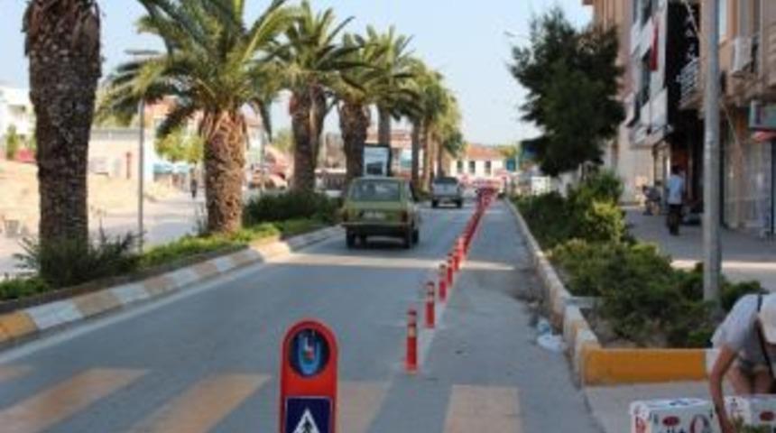 Urla Caddelerinde Park Sorunu &Ccedil;&ouml;z&uuml;l&uuml;yor