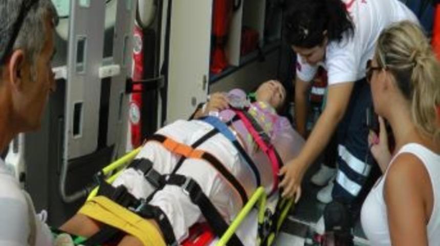 Havalanamayan Paraş&uuml;t Yere &Ccedil;akıldı: 2 Yaralı