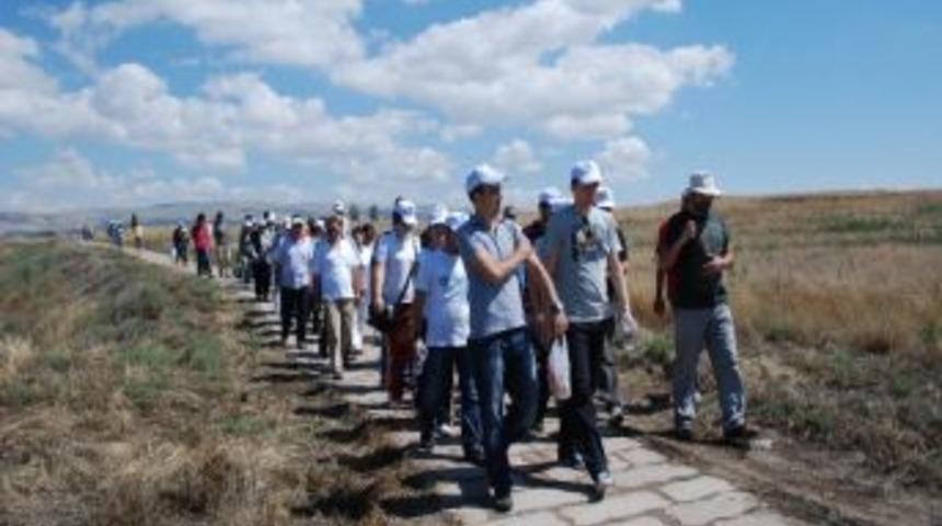 Tarihe Yolculuk Başlıyor