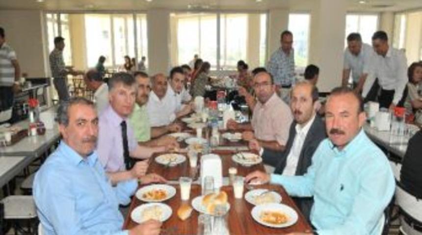 Başkan Doğan Adliye &Ccedil;alışanlarını Ziyaret Etti