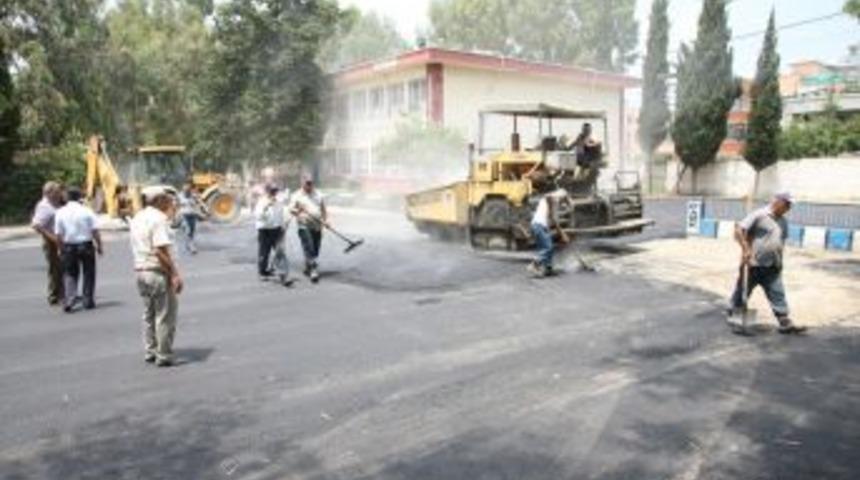 B&uuml;y&uuml;kşehir'den okullarda asfalt &ccedil;alışması