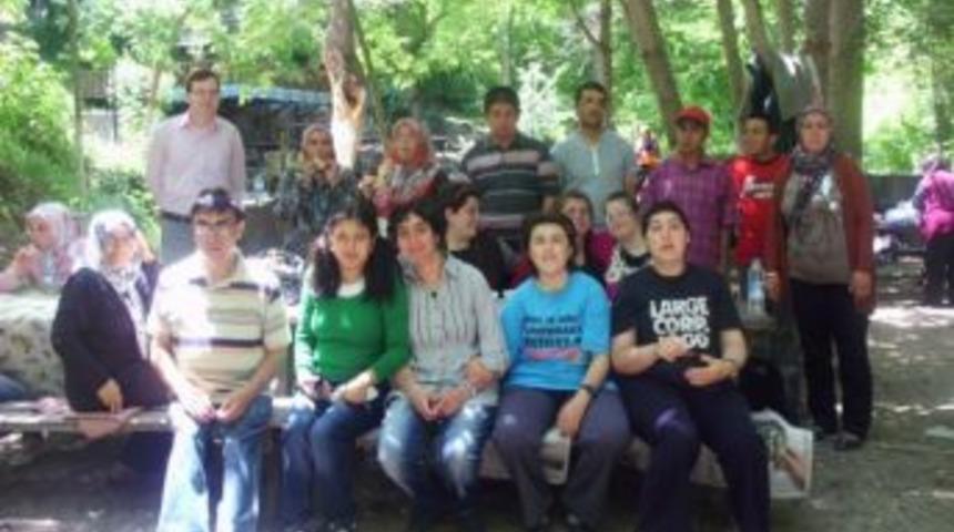 Engelliler Piknikte Buluştu