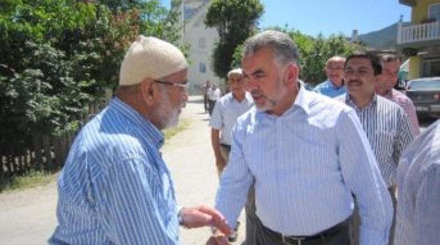 Ak Parti Teşkilatı G&ouml;yn&uuml;k'te Halkla Buluştu