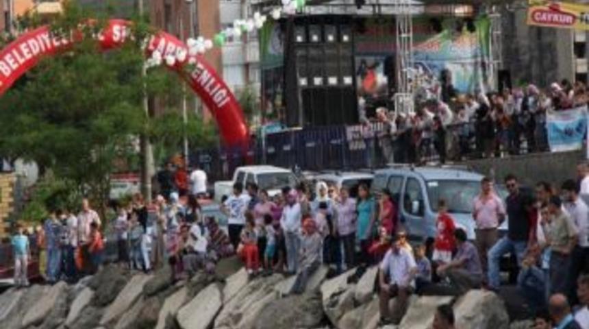 G&uuml;&ccedil;lerini Deniz &Uuml;zerinde Birleştirdiler