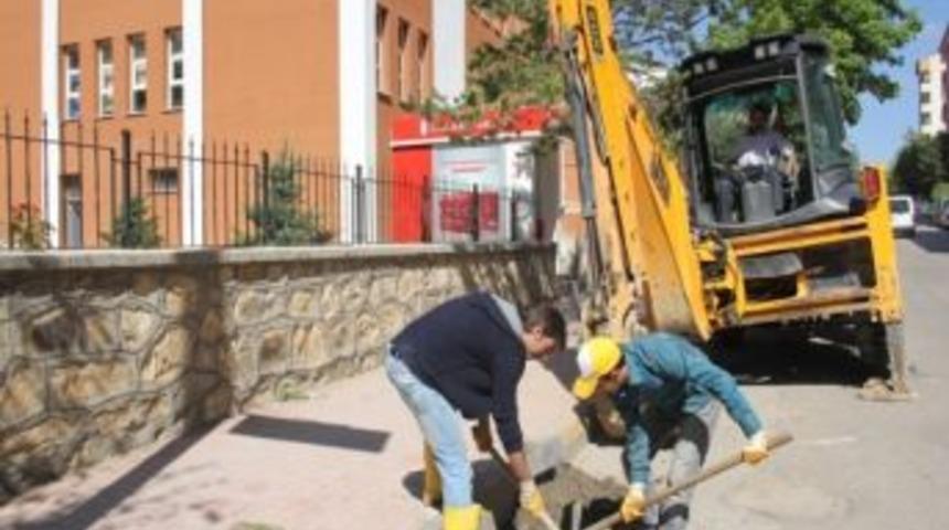 Mazgal Ve R&ouml;gorlar Temizleniyor