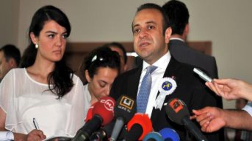 Bağış: Vize Sorununu Halletmemiz I&ccedil;in Herkes El Ele Vermeli