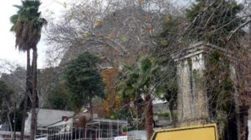 G&uuml;ll&uuml;bah&ccedil;e Hızla Kan Kaybediyor