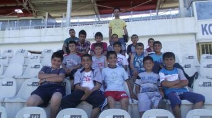 Kağızman Kaymakamı G&uuml;rsoy7dan Eğitime Destek