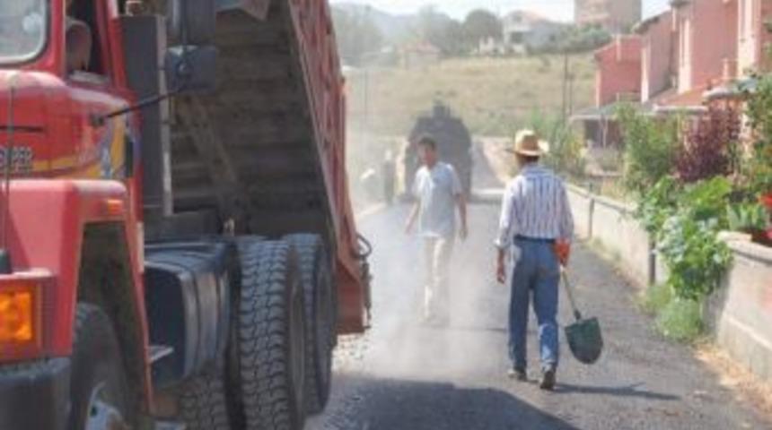 G&ouml;nen'de Denizkent Asfaltlanıyor