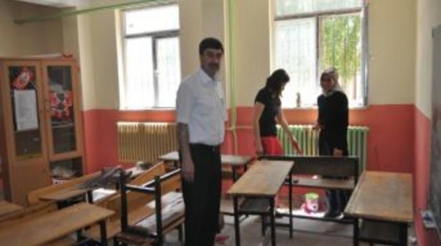 Tatil Başladı Ama Onlar Hala &Ccedil;alışıyorlar