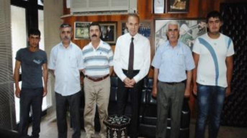 Ceyhan&rsquo;daki Vanlı Depremzedeler Memleketlerine D&ouml;n&uuml;yor