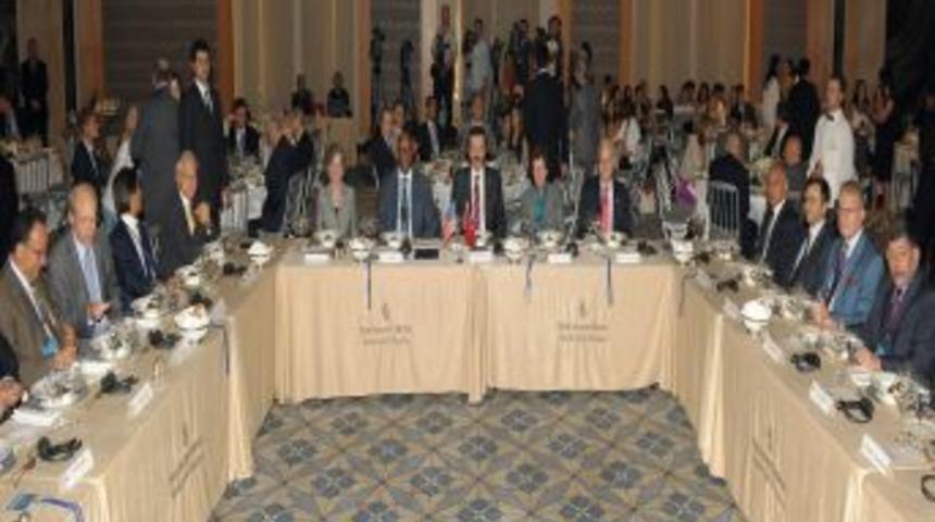 Hisarcıklıoğlu: Suriye'deki Potansiyel Tehlikeyi Anlattık