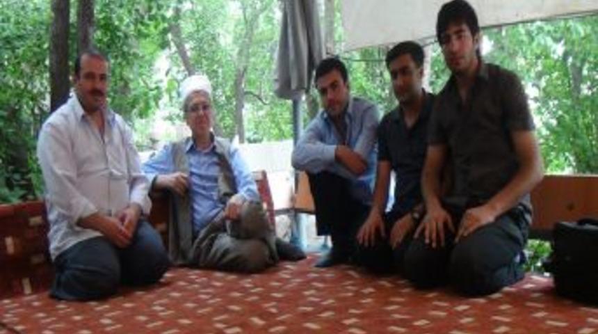 Mutkili Kanaat &Ouml;nderi: Ter&ouml;r&uuml;n &Ccedil;&ouml;z&uuml;m&uuml;, İslami Eğitimden Ge&ccedil;iyor