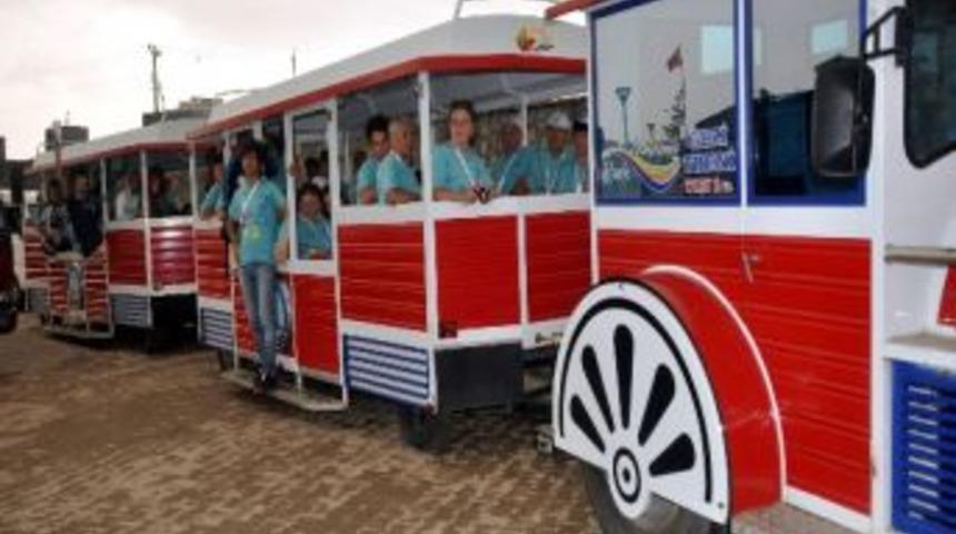 Yabancı Folklorcular Şahinbey Parkına Hayran Kaldı