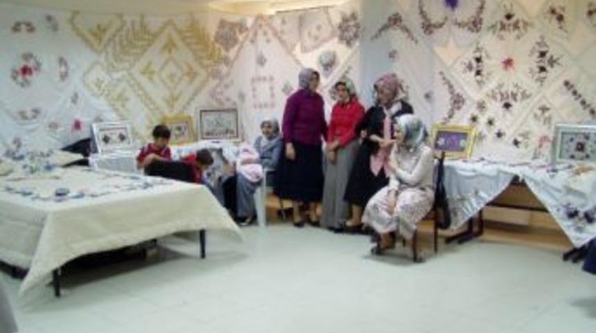 Horasan&rsquo;da El Emeği G&ouml;znuru Sergisi