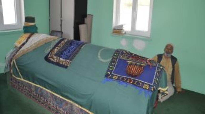 Hacı Bektaşi Veli'nin Yanında Yetişti, Bayat Halkını Aydınlattı