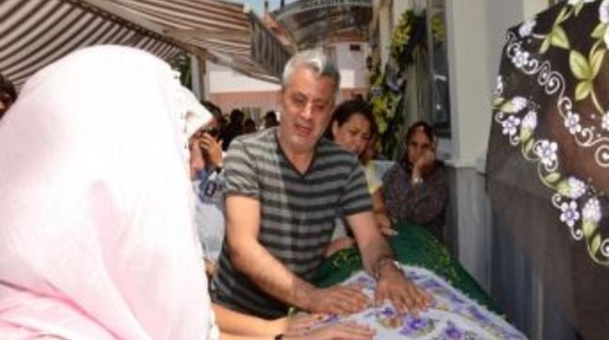 &Ccedil;eliker Ailesinin Cenazeleri Defnedildi