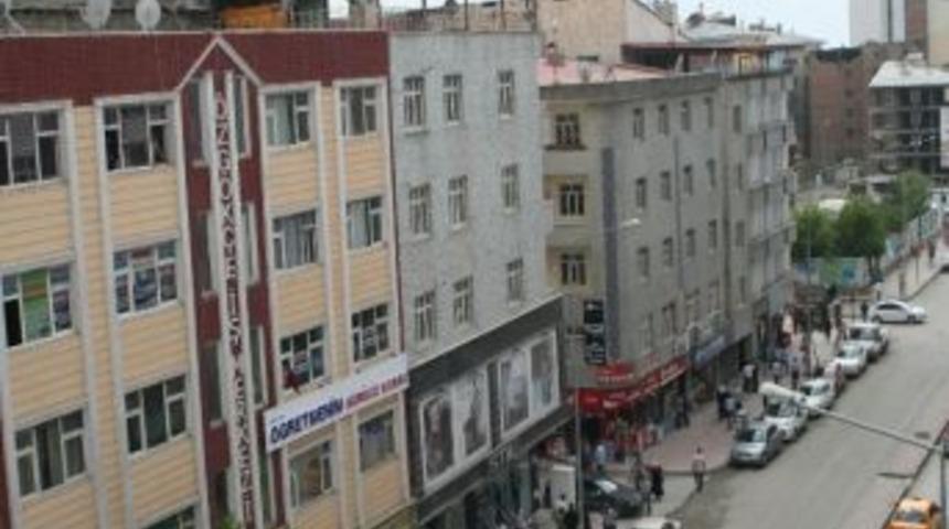 Van&rsquo;da Emlak Sekt&ouml;r&uuml; Yeniden Canlandı