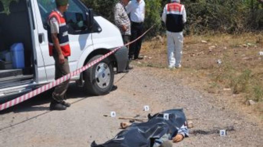 Yolda Rastladığı Hasmını Tabancayla &Ouml;ld&uuml;rd&uuml;