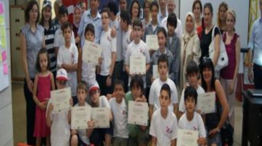 Bursalı &Ccedil;ocuklar Yaz Tatilini Bilim Kampıyla Renklendiriyor