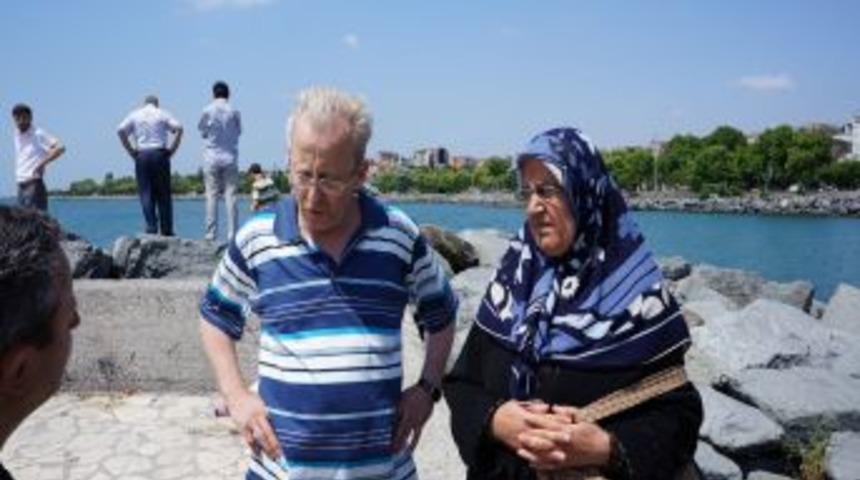 Polis, 3 G&uuml;nd&uuml;r Kayıp Genci Denizde Arıyor