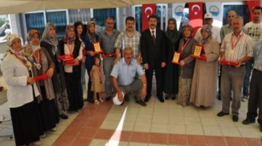 Baklava Yarışmasında Dereceye Girenler &Ouml;d&uuml;llendirildi