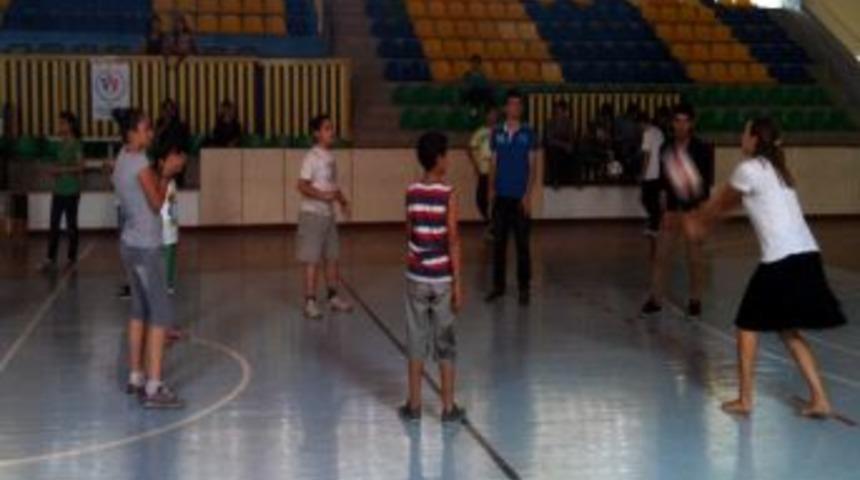 Adıyamanlı 60 Gen&ccedil; Pratik İngilizce Eğitimi Alıyor