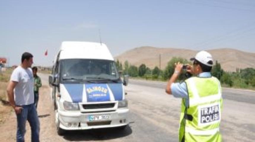 Minib&uuml;slere Fazla Yolcu Denetimi