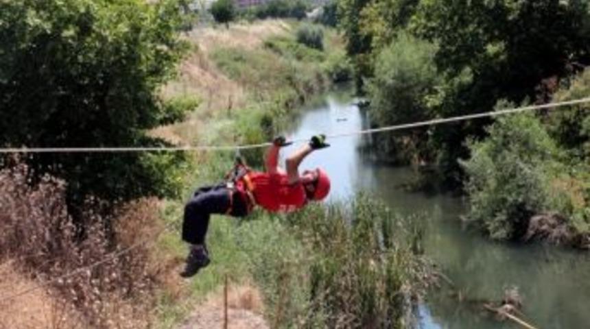Edremit İtfaiyesi Hizmet İ&ccedil;i Eğitimleriyle İlgi Topluyor