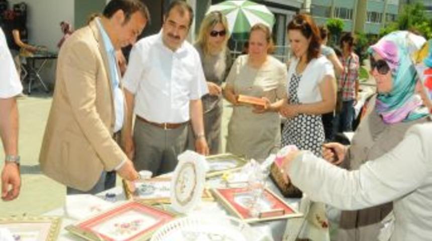 Canik'te Meslek Kursları Bayanların Ayağına Gidiyor