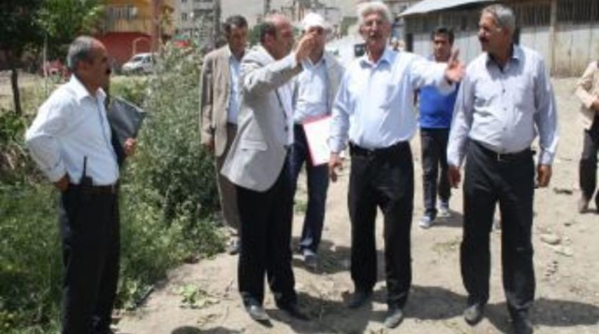 Y&uuml;ksekova Belediyesi&rsquo;nden Yol Yapım &Ccedil;alışması