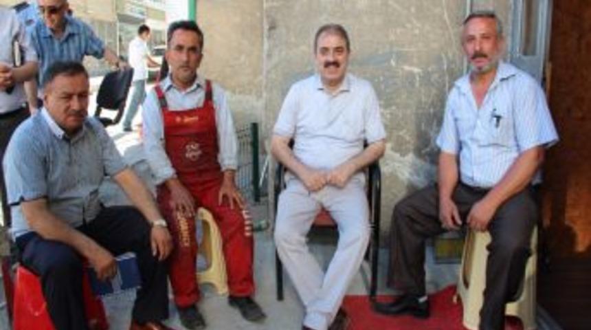 Belediye Başkanı Din&ccedil;'ten Esnaf Ziyareti