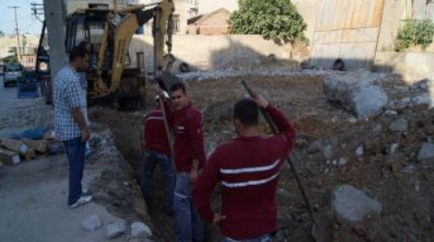 İş Makinesi, Şehrin Bir B&ouml;l&uuml;m&uuml;n&uuml; Elektriksiz Bıraktı