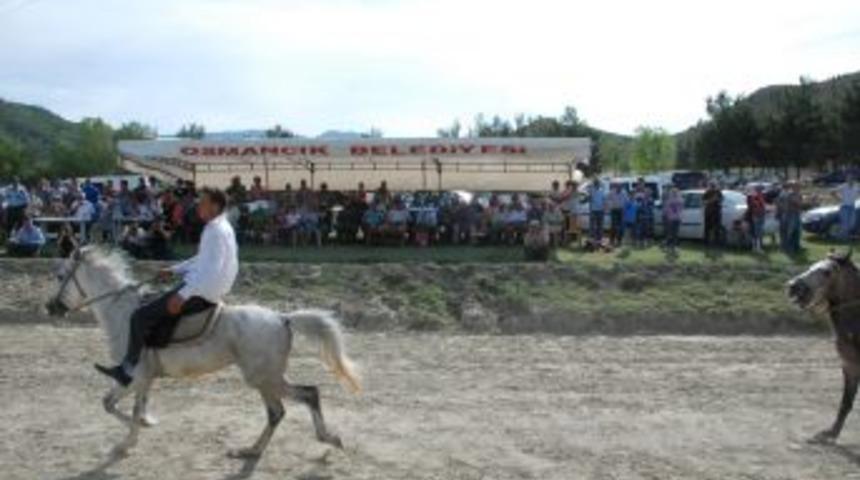 Osmancık Atlıspor kul&uuml;b&uuml; koşu d&uuml;zenledi