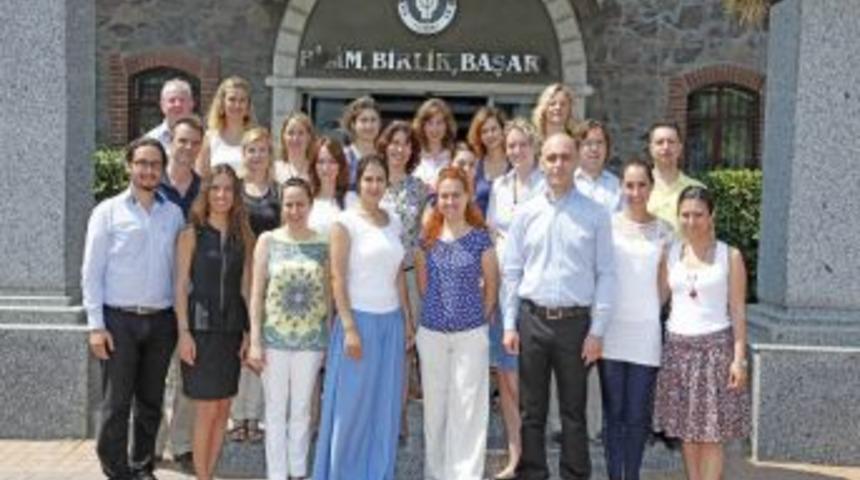 Yaşar &Uuml;niversitesi, Avrupa Birliği&rsquo;nden Iki &Ouml;d&uuml;lle D&ouml;nd&uuml;