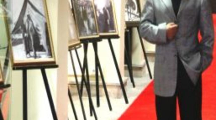 Okdemir'den 'atat&uuml;rk Ve Deniz Fotoğrafları' Sergisi