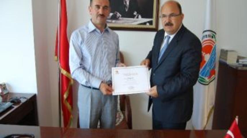 Başkan Vekili Yılmaz&rsquo;a Teşekk&uuml;r Belgesi