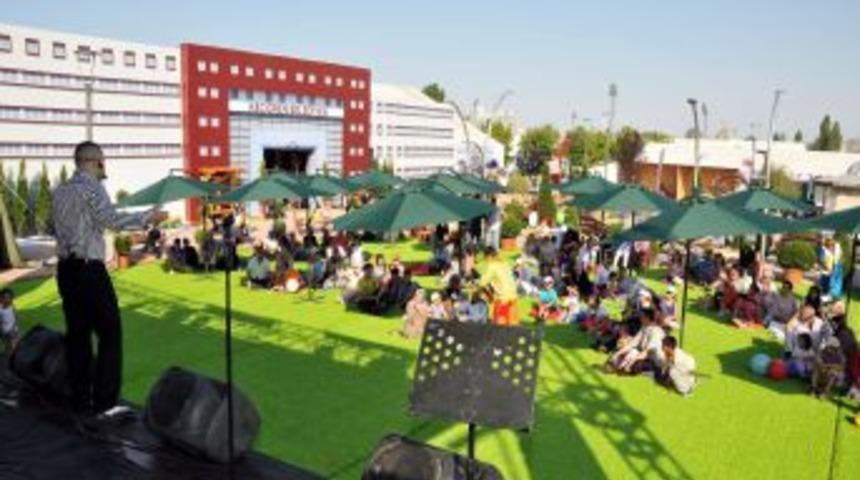 Festivalde Ke&ccedil;i&ouml;ren Belediyesi Standı B&uuml;y&uuml;k Ilgi G&ouml;r&uuml;yor