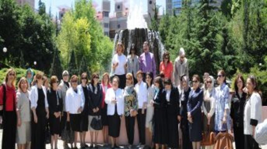 Başkan G&ouml;k&ccedil;ek, Kadın Milletvekillerine Projelerini Anlattı