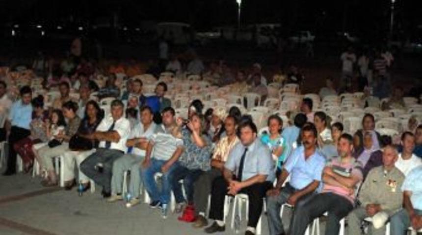 Esat Kabaklı, Gaziler İ&ccedil;in Sahne Aldı