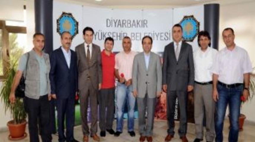 Ggc&rsquo;den Baydemir'e Ziyaret