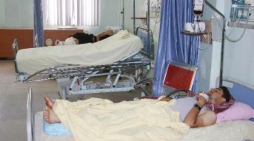 Suriye&rsquo;den 4 Yaralı Geldi