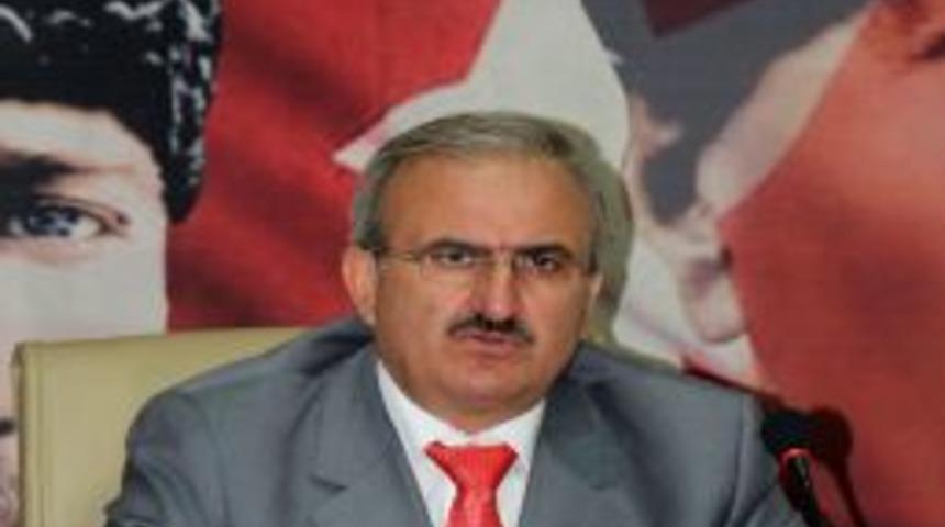 Depremzede 100 &Ccedil;ift Toplu D&uuml;ğ&uuml;nle D&uuml;nya Evine Giriyor