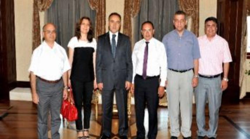 Vali Altıparmak&rsquo;a Ziyaret
