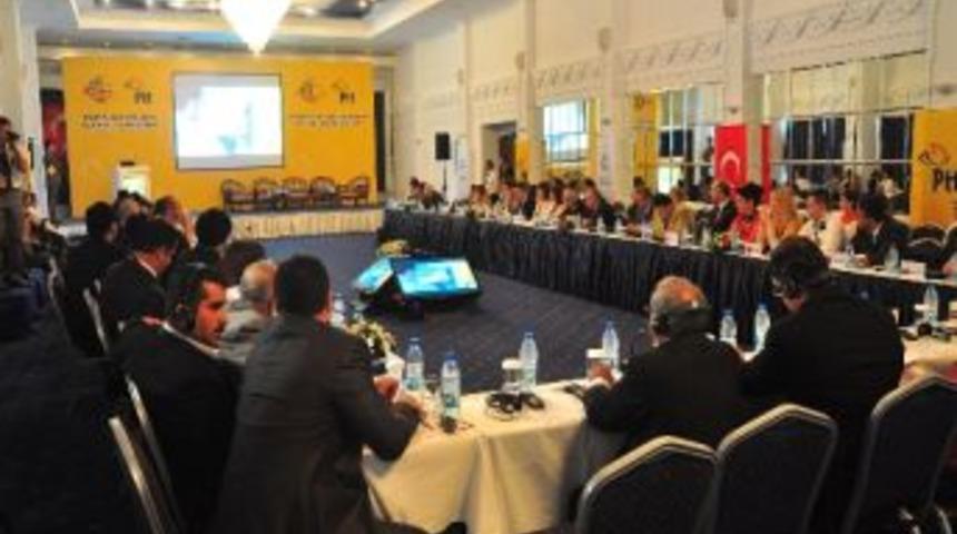 D&uuml;nyanın Postacıları İzmir&rsquo;de Buluştu