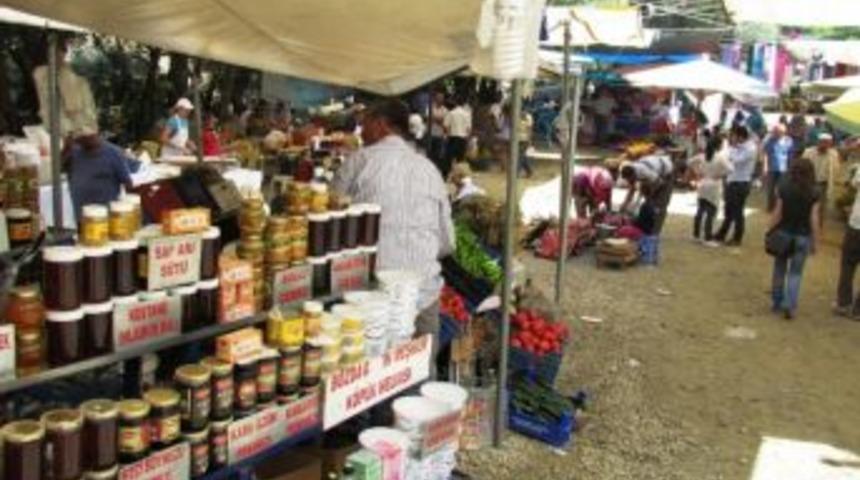 Sıcaktan Ka&ccedil;anların Adresi: Kırkoluk