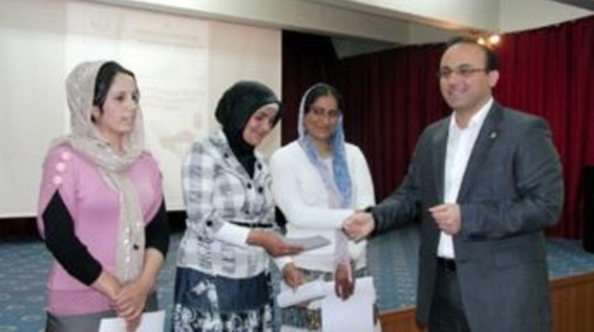 Okuma-yazma Kursunu Tamamlayanlara Sertifika Verildi