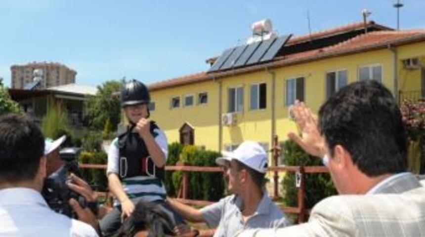 Osmangazi&rsquo;de Engeller Sevgi İle Aşılıyor